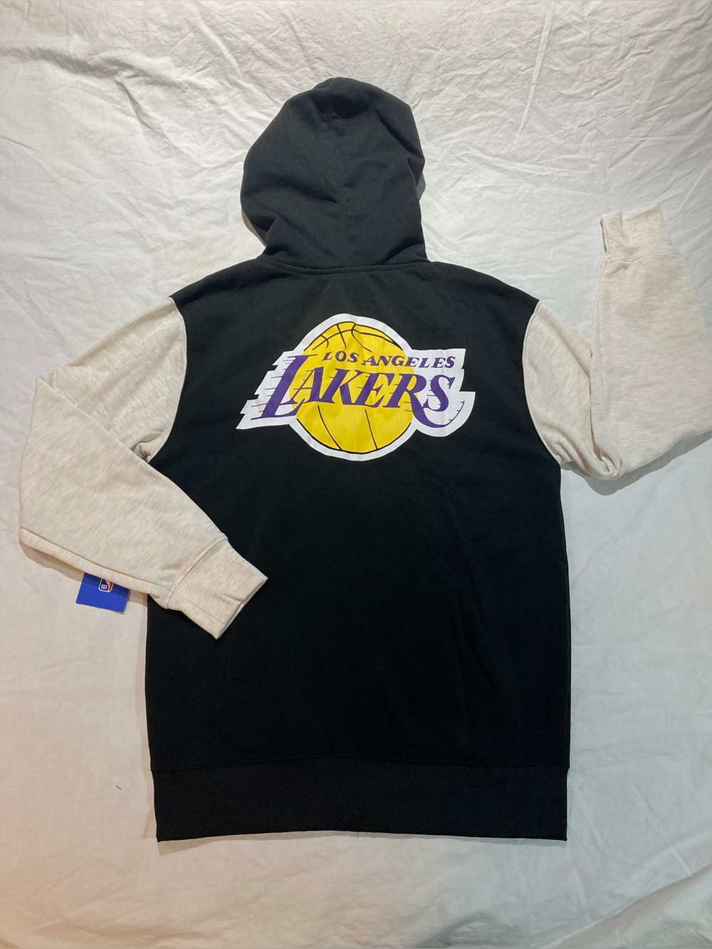 Los Angeles Lakers full zip-up hoodie, Men’s size small, NWT!